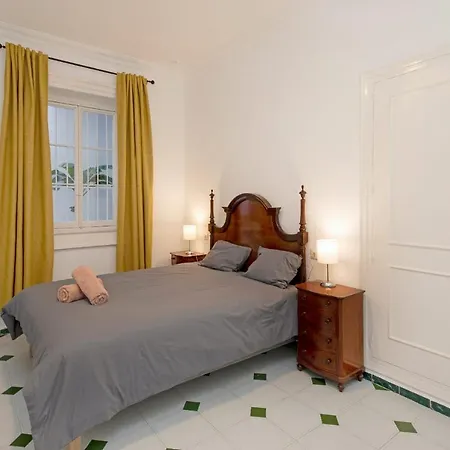 Aparthotel Palacio Don Carlos 3*