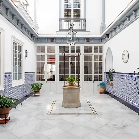 Palacio Don Carlos 公寓式酒店