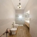 Palacio Don Carlos 3*