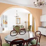 Aparthotel Palacio Don Carlos 3*