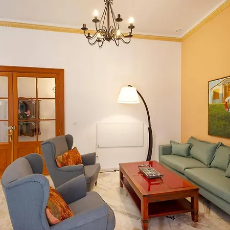 Palacio Don Carlos 아파트호텔 헤레스
