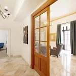 Appart hôtel Palacio Don Carlos 3*