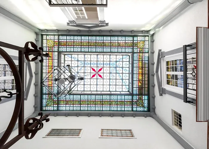 Ξενοδοχείο με διαμερίσματα Palacio Don Carlos 3*