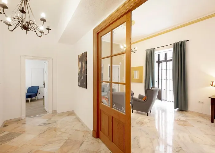 Ξενοδοχείο με διαμερίσματα Palacio Don Carlos 3*