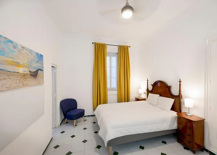 Palacio Don Carlos 3*