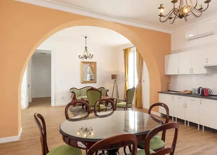 Palacio Don Carlos 3*