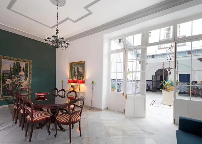 Aparthotel Palacio Don Carlos