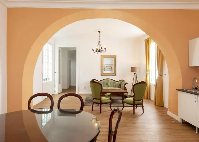 Palacio Don Carlos 3*