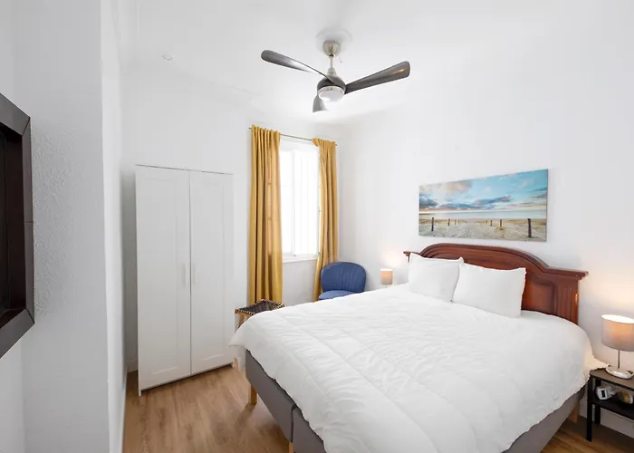 Palacio Don Carlos Aparthotel